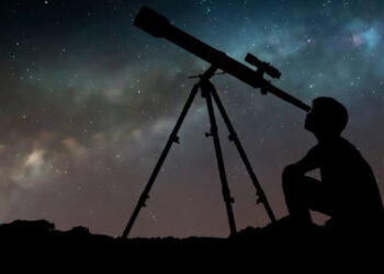 Teleskobu kim icat etti ve teleskobun ozellikleri nedir