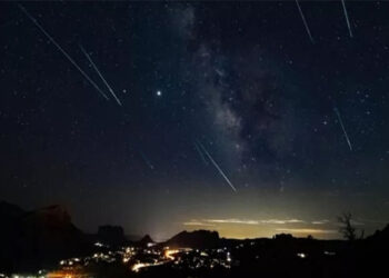Perseid meteor yagmurunu Kayseri Hacilar Erciyes Kapindaki etkinlikte binlerce kisi izledi