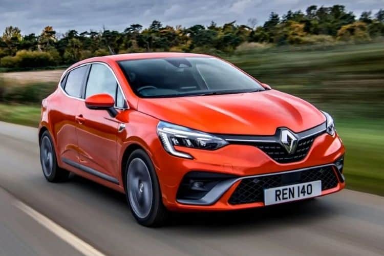 Son ucuz kale de enflasyona teslim... Renault Clio fiyatı 1 milyon TL'yi aştı