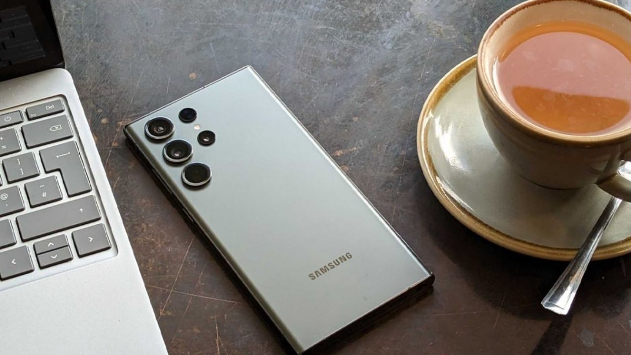 Galaxy S24 Ultra: 2024 1. çeyreğinde en çok satan Android telefon!