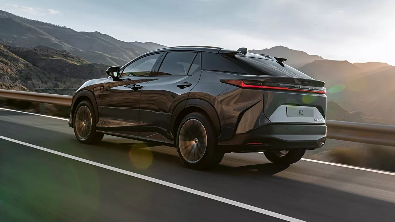 Yeni dönemin başlangıcı: Lexus RZ450e Türkiye'de