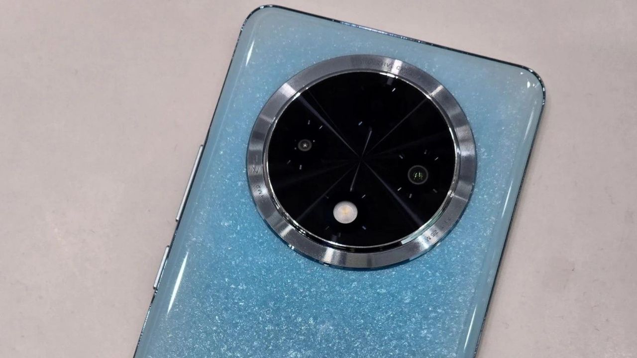 Oppo A3 Pro: Küresel lansman yaklaşıyor
