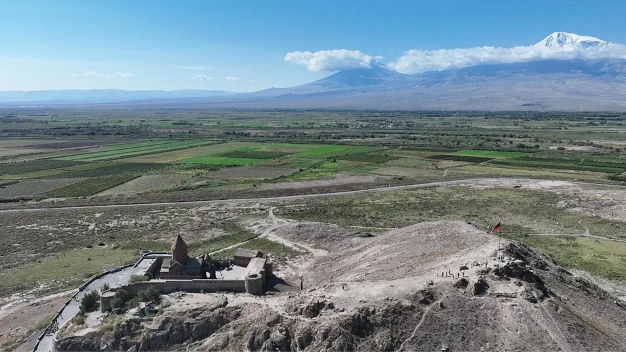 Dünyanın-en-eski-kiliselerinden-biri-bulundu