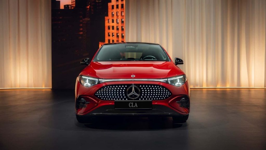 Yeni Mercedes-Benz CLA görücüye çıktı