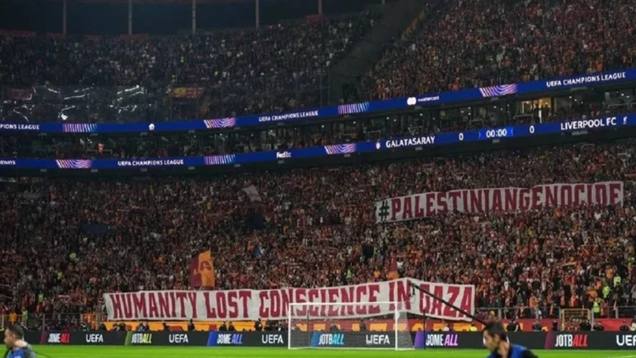 Galatasaray’a ceza yolda! UEFA, Filistin pankartını incelemeye aldı