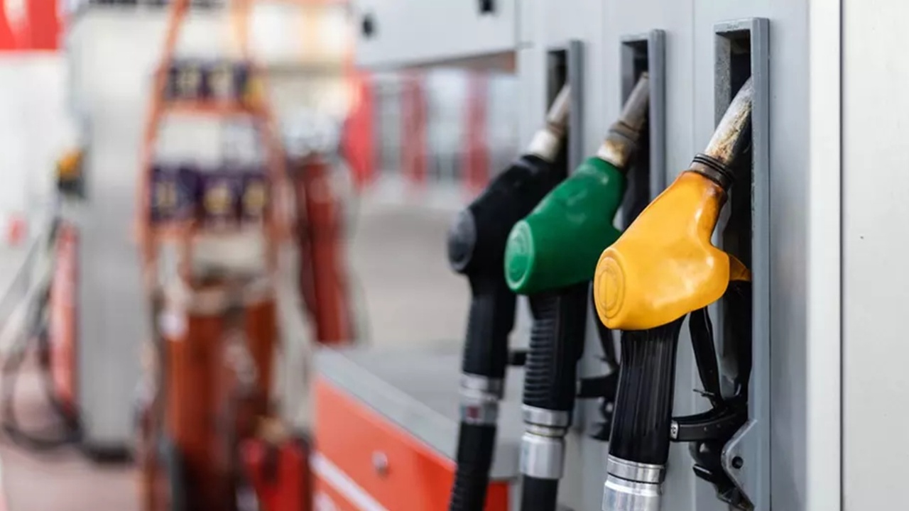 Motorine indirim geliyor! Tarih açıklandı, tabelalar yarın değişiyor
